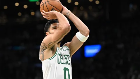 基迪半场三分逆转战局，詹姆斯湖人梦断，东契奇25+10+7神级数据闪耀！